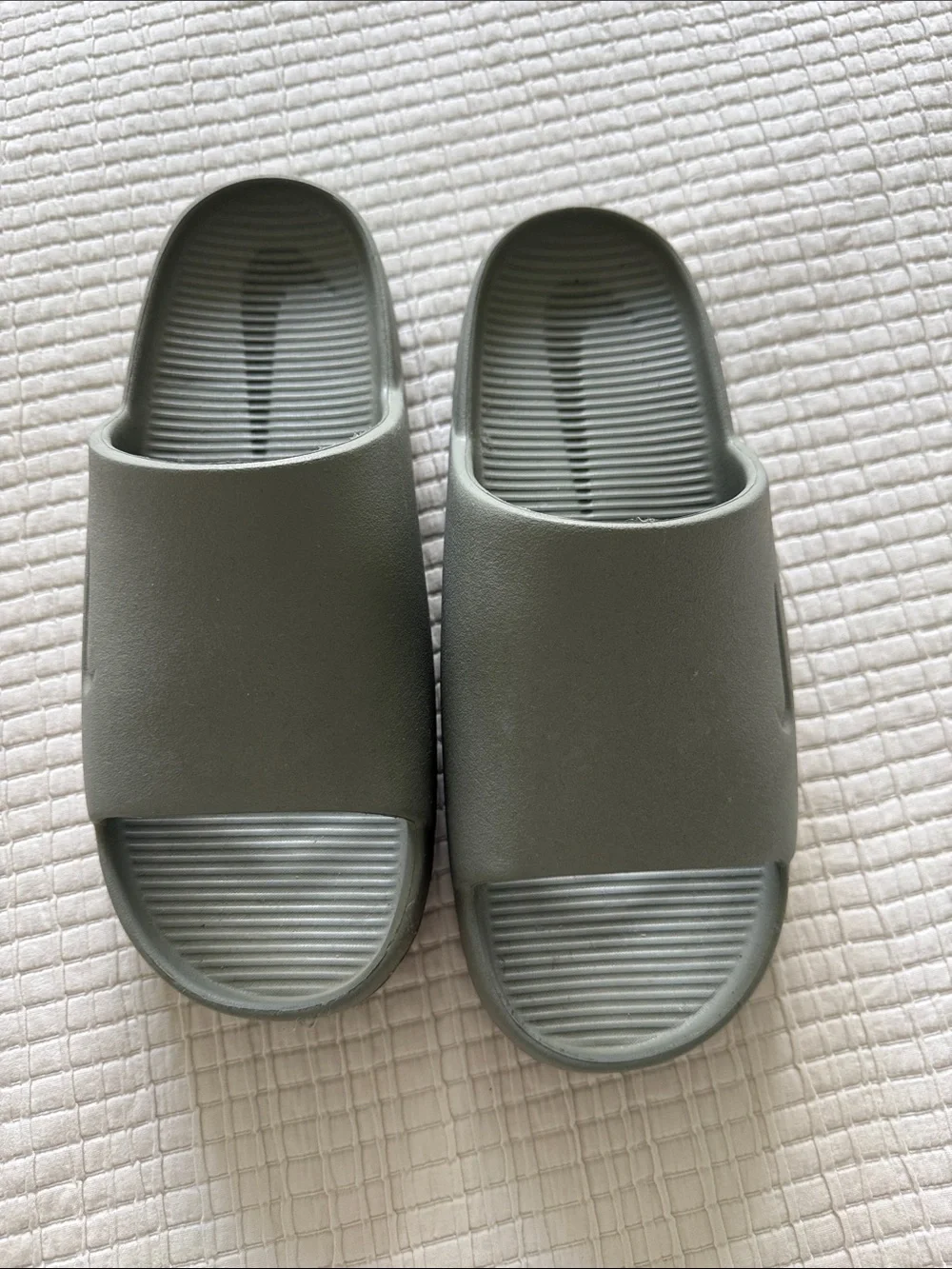Nike Calm Men's Slides in Light Army Greens M8/W9